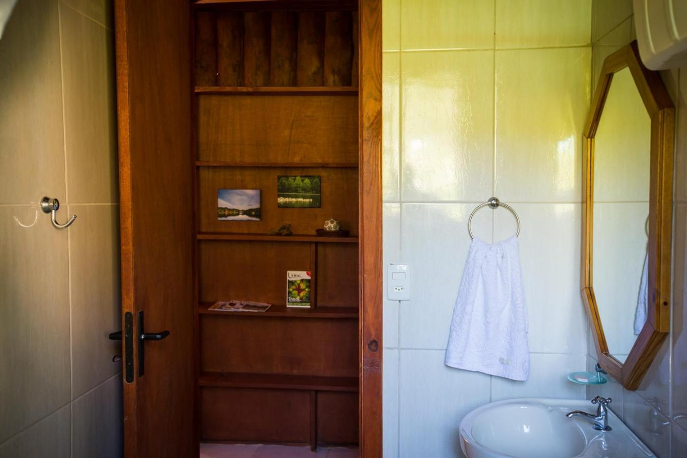 Cabanas Parque Suico Сан-Франсиску-ди-Паула Номер фото